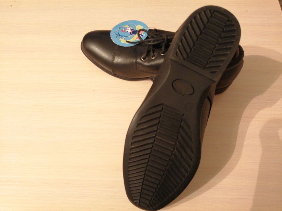 Туфли школьные, новые