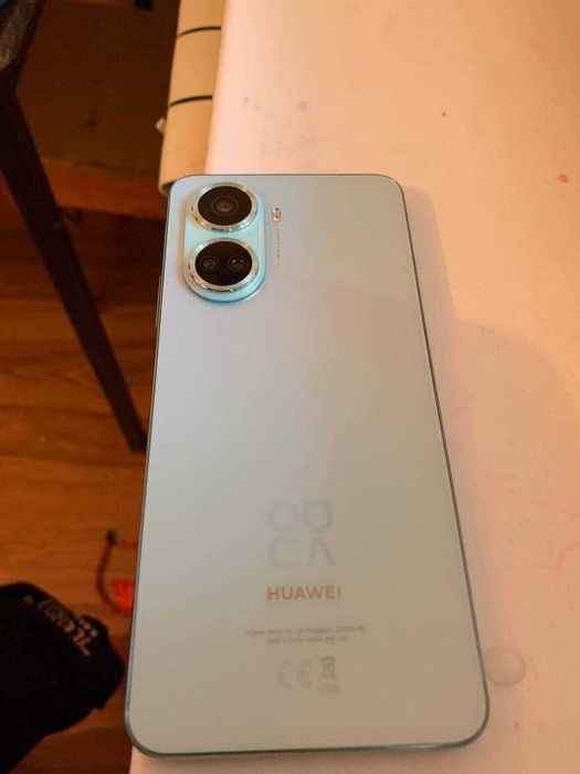 Хуавей нова 10 си