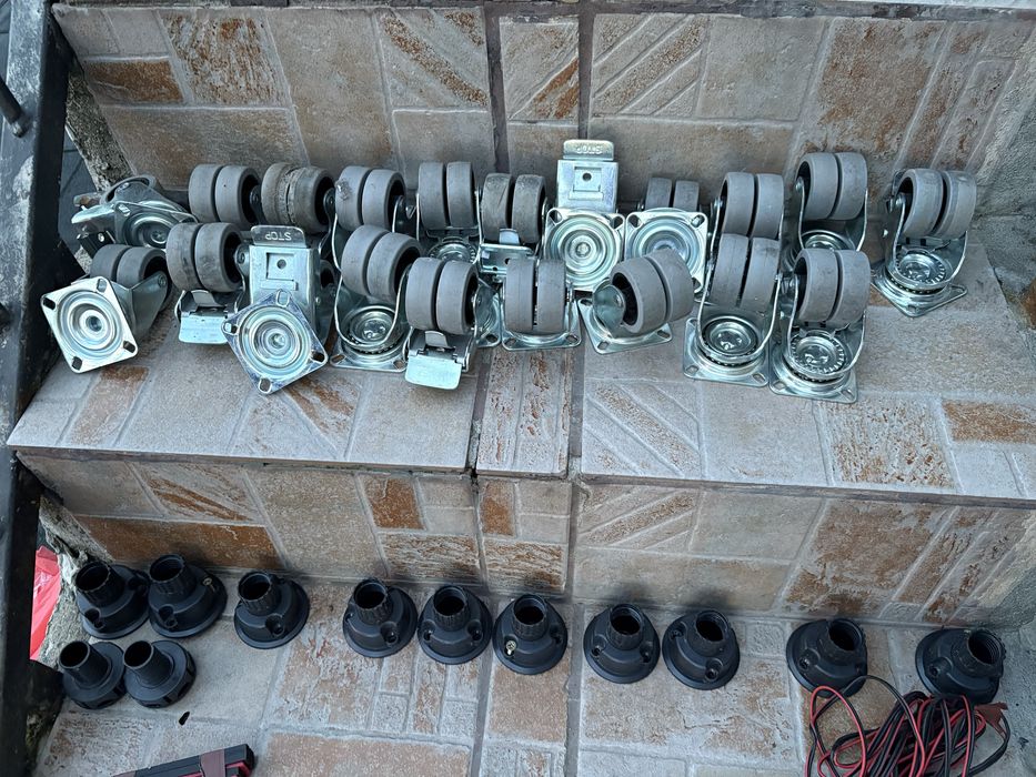 Lot feronerie premium calitate rezistent, role industriale, broaște cu chei, balamale, șine sertar, inox au costat 2400 lei acum 7 luni/ pret:250 ’lei