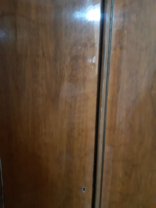 Шкаф плательный дерево