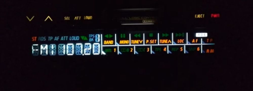 Магнитола Panasonic cq f65en