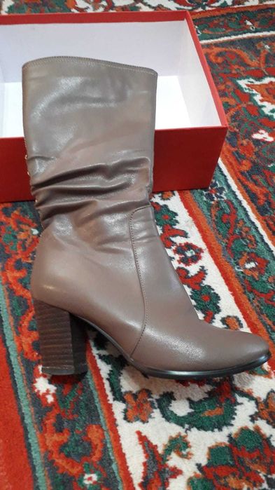 Продам сапоги кожаные