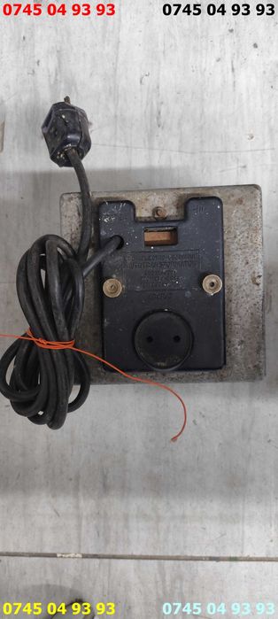 transformator de 110v transforma din 220v in 110v are 500VA cam 6kg