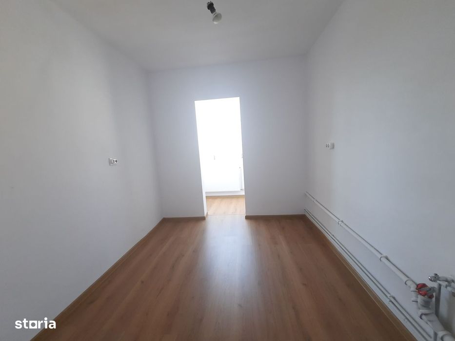 Apartament 2 camere decomandate, Pivnita, Vasile Aaron