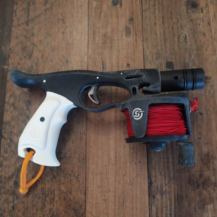 Дръжка за харпун в комплект с макара