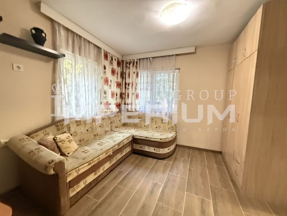 Тристаен апартамент под наем в района на Лятно кино Тракия, гр. Варна