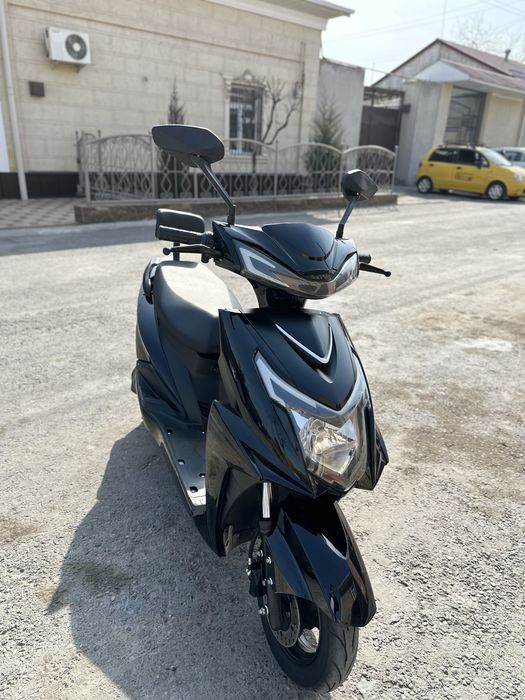 Elektro Skuter sotiladi 2023