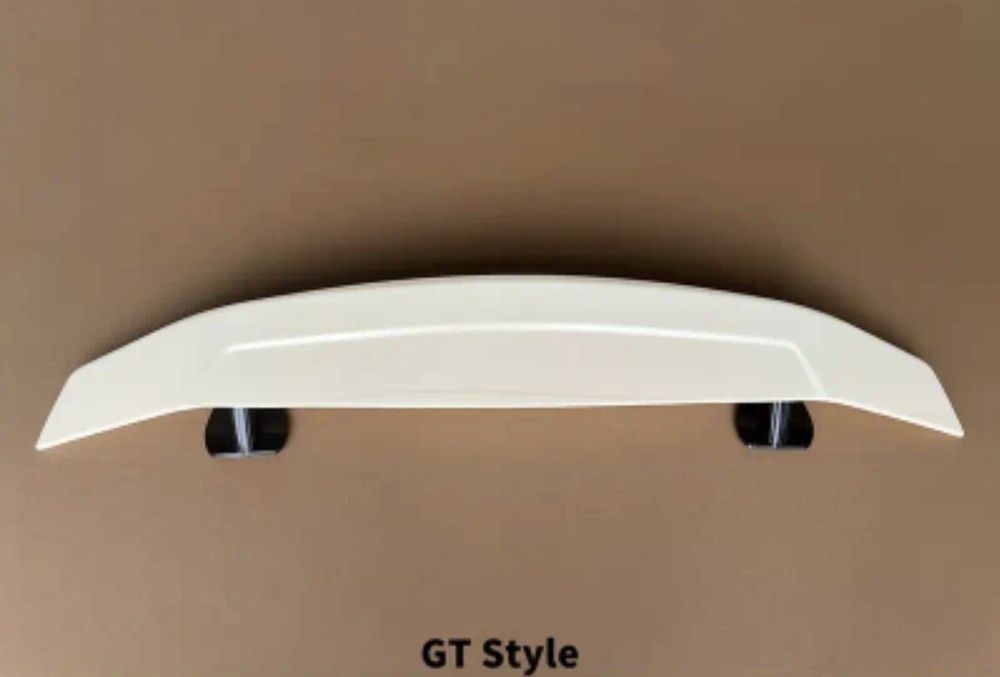 Продам спойлер новый (под покраску, белый)