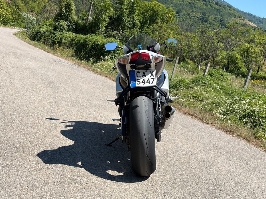 Suzuki gsxr 600 l0 за А2