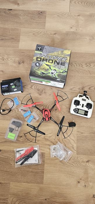 дрон f1c-WiFi, С три батерии3.7v 850mAh