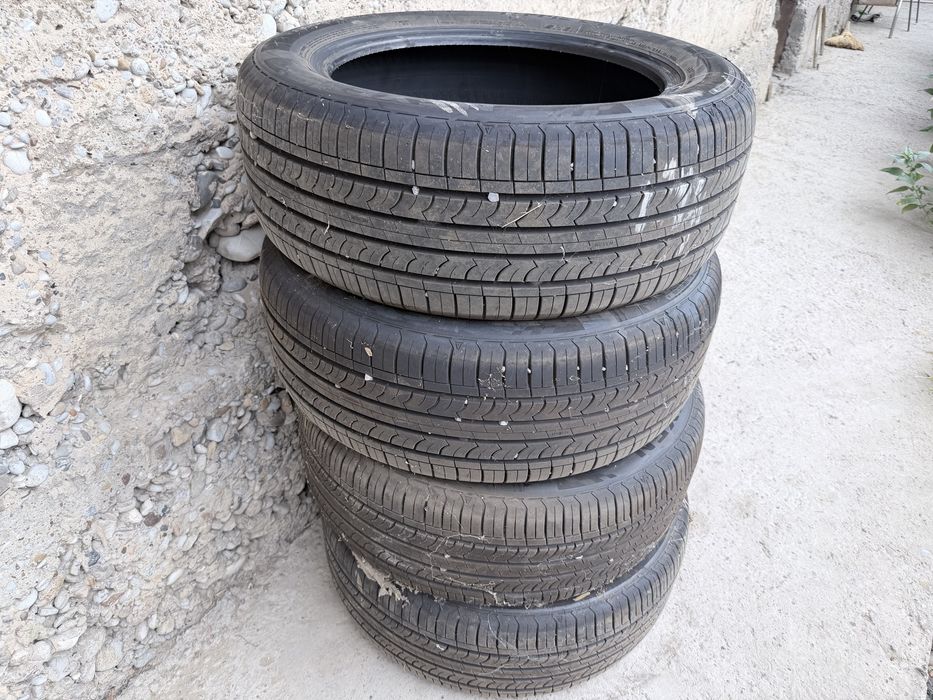 NEXEN балоны камплект новый 215/55R17