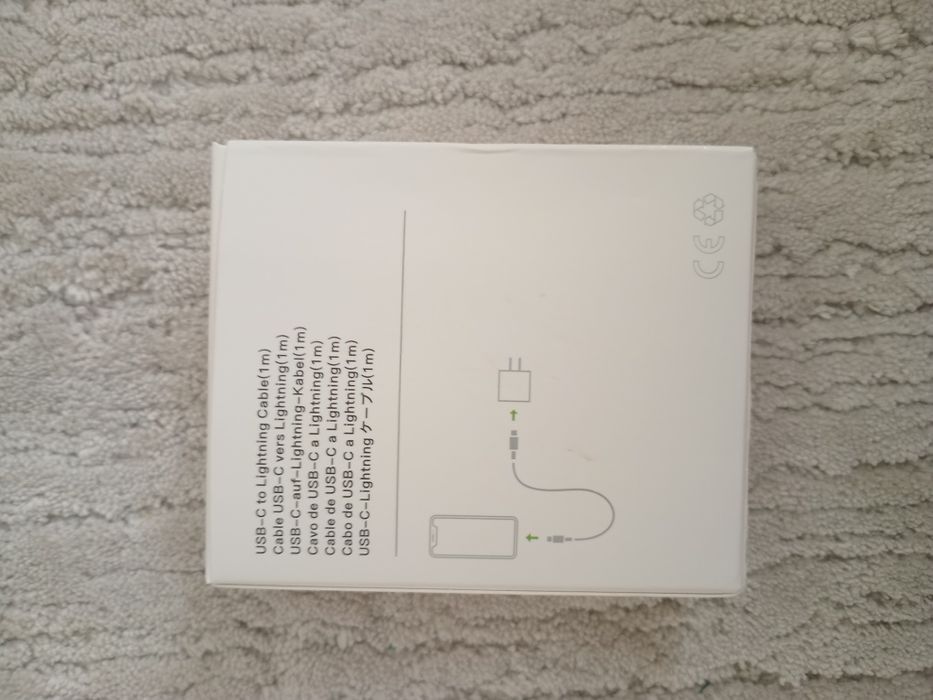 USB-C to lightning Cable (1m) . Зарядка