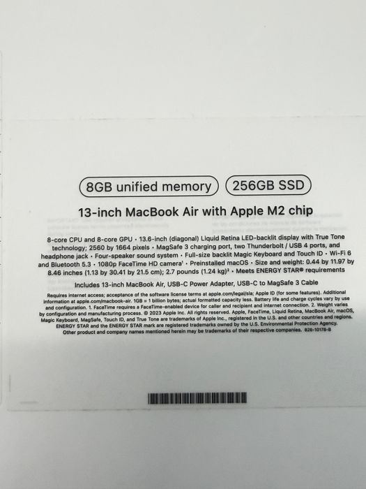 Apple MacBook Air 13", A2681