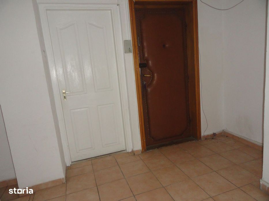Apartament 2 camere decomandat parter, zona centrala - Kaufland, 80 mp