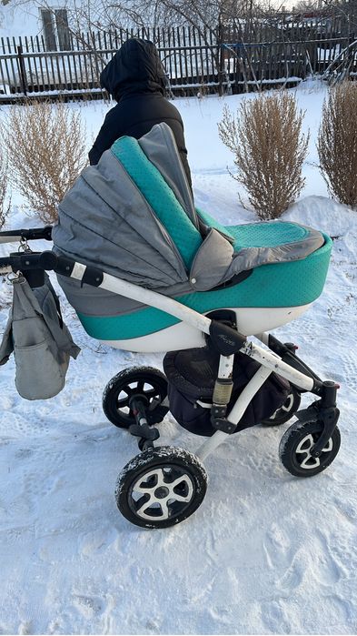 Отдам коляску бесплатно