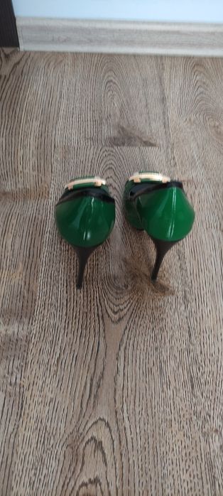 Туфли женские лакированные