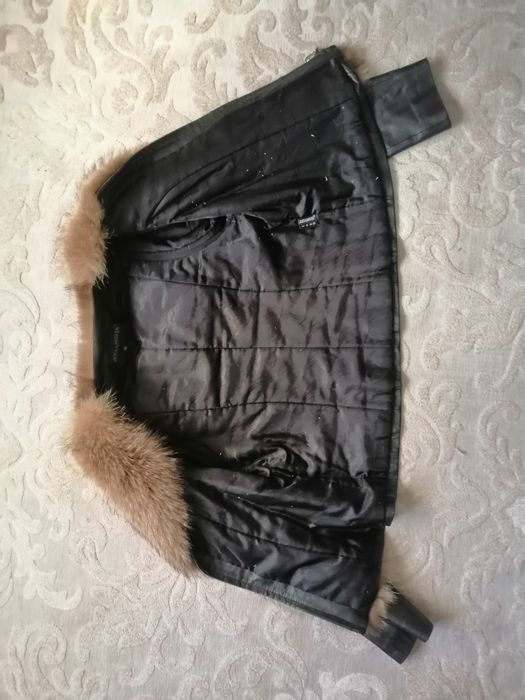 Курточка осенняя