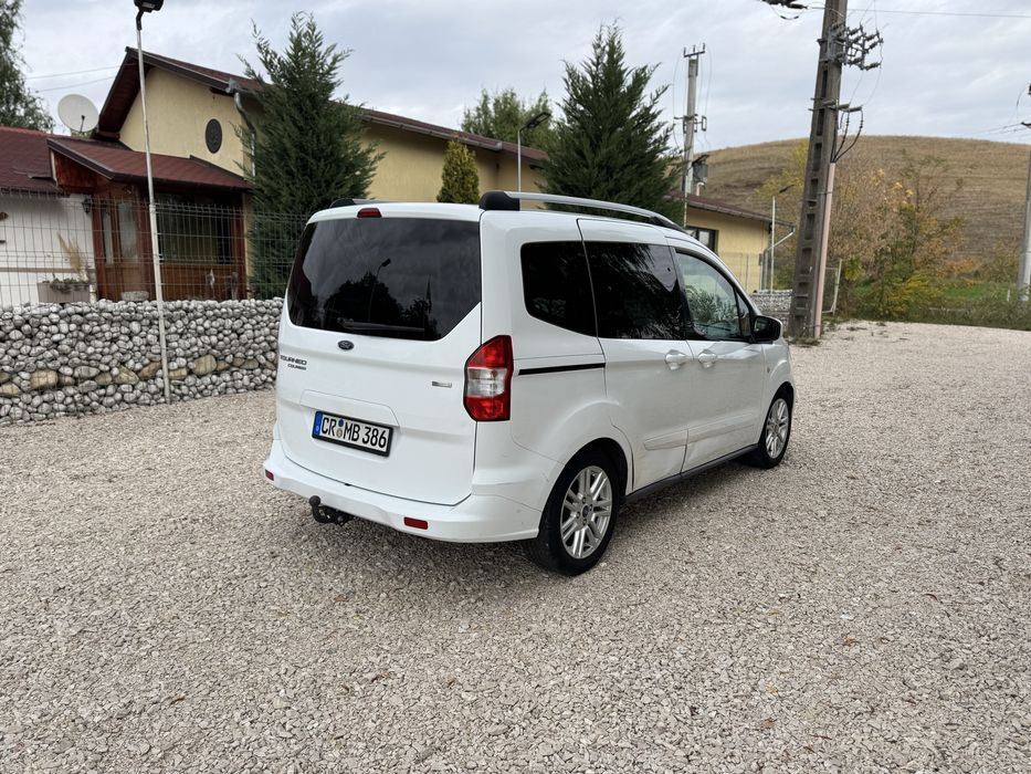 FORD Tourneo Courier 2018 — imagine 4