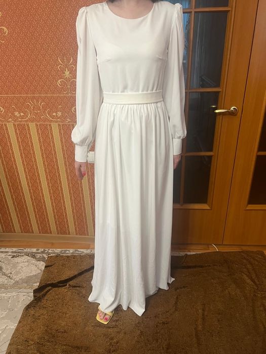 Продам новое платье