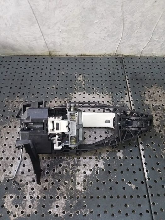 Maner usa stanga fata x4 g02 988177303 01030675008