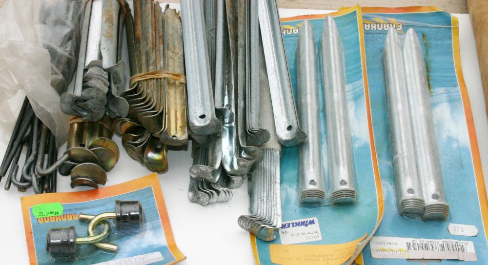 Accesorii corturi rulote, bete, cuie, elastice, sfori, intinzatoare