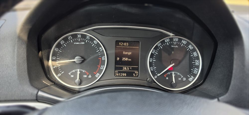 Skoda Octavia 2 facelift 2011 1.6 TDi