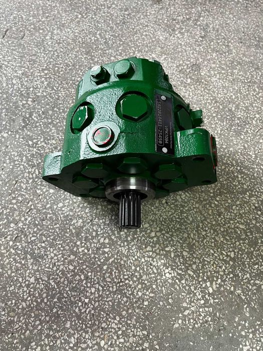 Pompa Hidraulica John DEERE pe nuturi