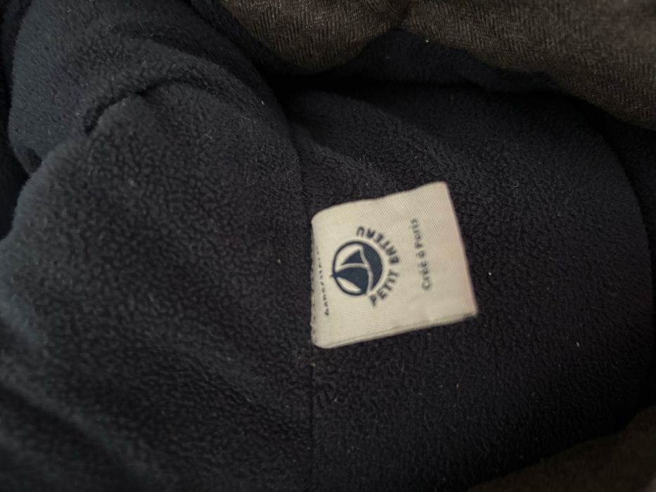 Petit Bateau зимно палто, 6 г./116 см. Носено малко, отлично състояние. Много топло, с мека поларена подплата и качулка. Цена 68 евро