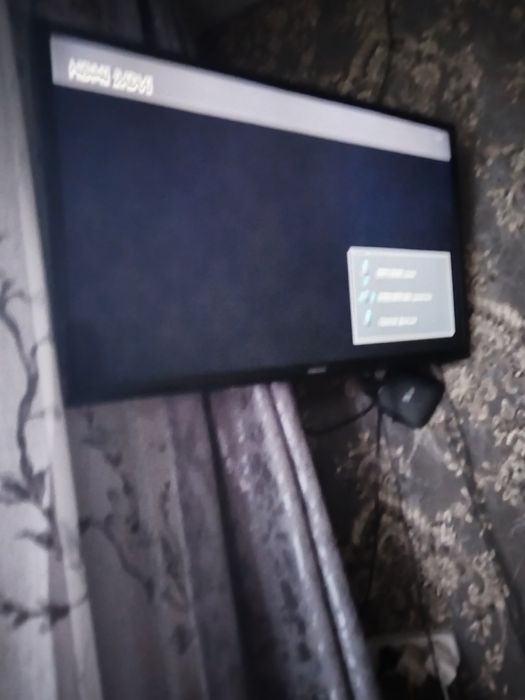 Продам телевизор с  приставкой смарт