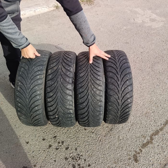 Зимнии шины 25тыс