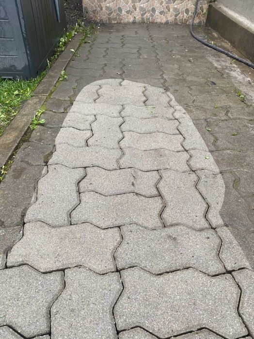 Curatare pavaje prin hidrosablare