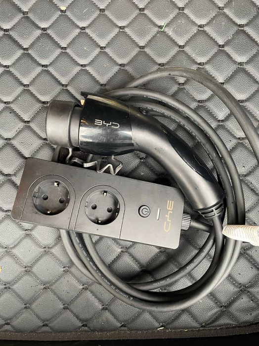 Разрядный адаптер BYD для электромобилей V2L