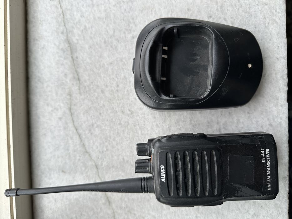 Продаются рации DJ-A41