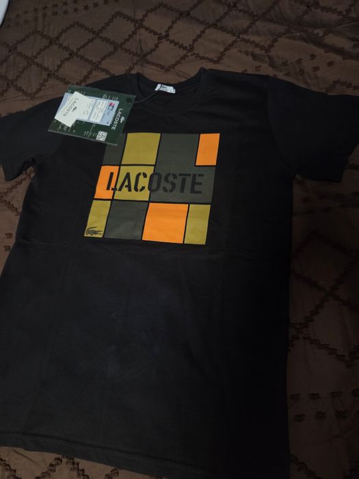 tricou nou nike  cu eticheta