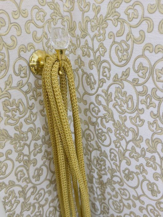 Продам шторы в зал