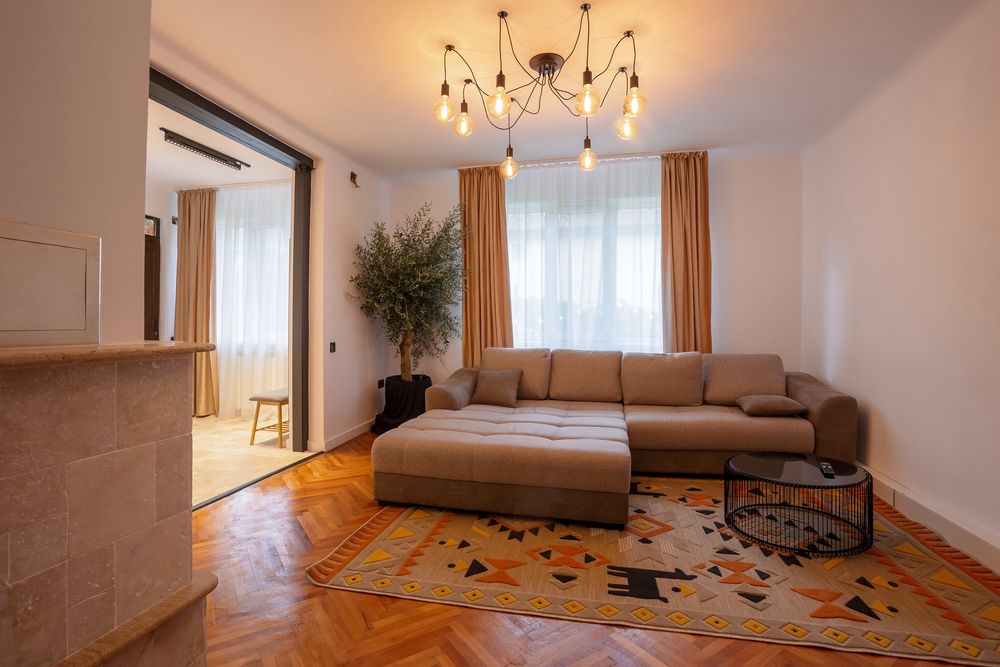 Inchiriez casa 3 camere cartier Dambu Rotund Cordos