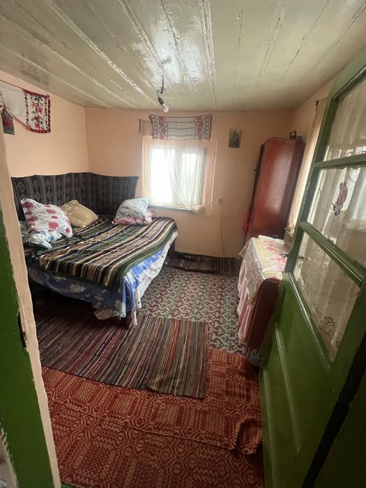 Inchiriez casa la tara la 40km