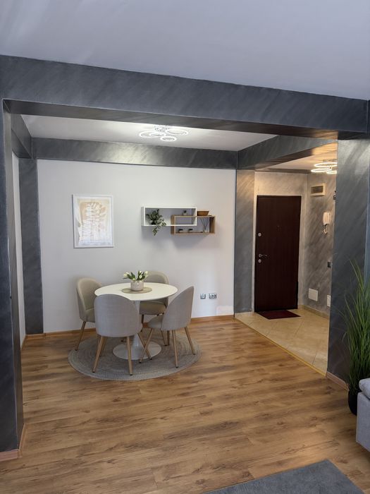 Apartament cu 3 camere