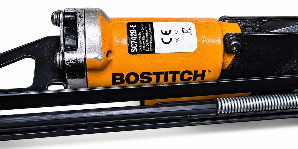 Pistol pneumatic pentru legat fier beton Bostitch SC742B-E