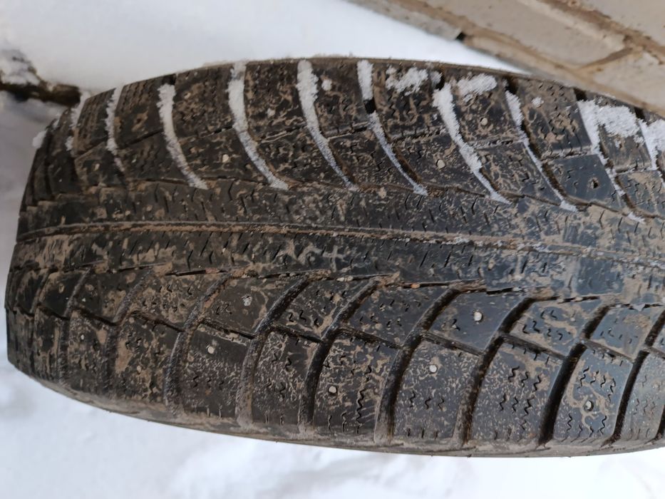 Продам резину б/у на 14