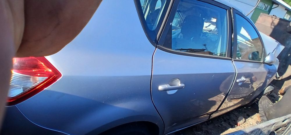 Kia seed 1 .6 crdi 2010