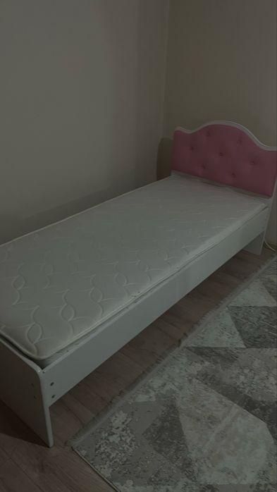 Продам кровать для девочек