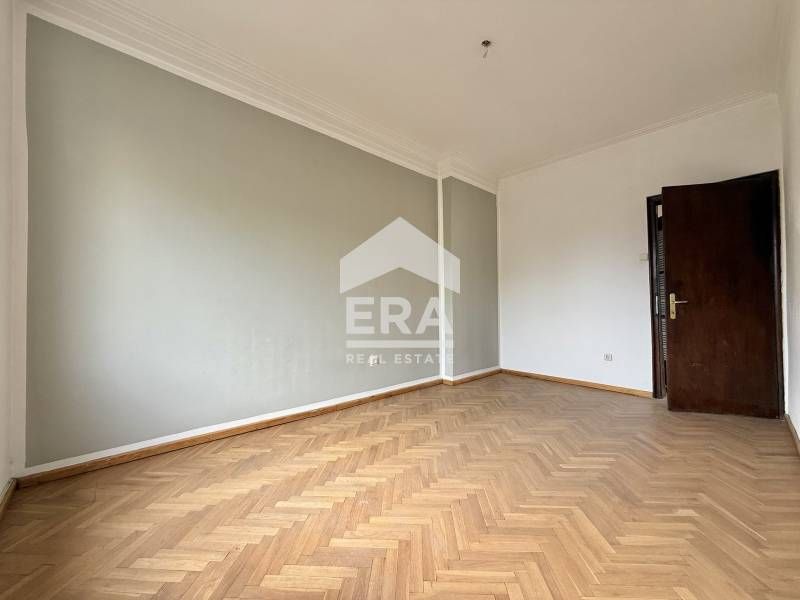 Продава се Четиристаен апартамент в София, Център - 128 кв.м за 5313 €/кв.м - Снимка #4