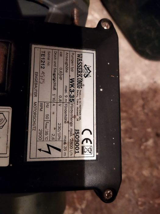 Vând pompă de apă cu vas de expansiune