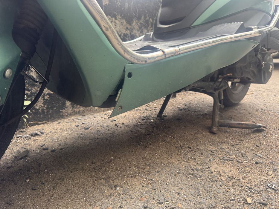 Продам скутер м8 125 куб