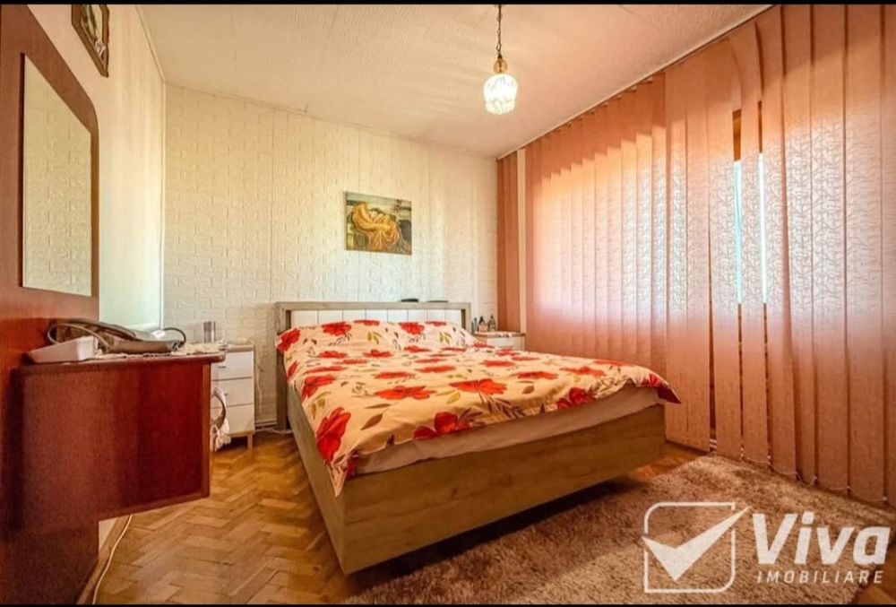 Vând apartament 4 camere Pacurari-Esplanada  Mimoza.