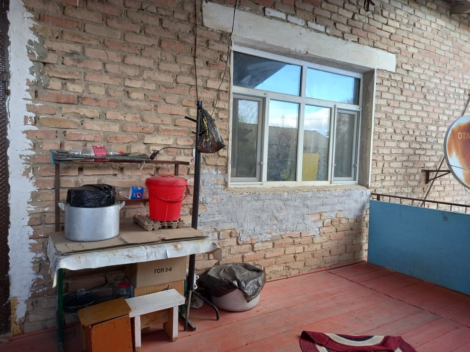 Үй сатылды үш бөлмелі