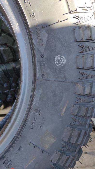 Гуми за джип офф Роуд 225 75 16 / 235 85 16 М/Т
