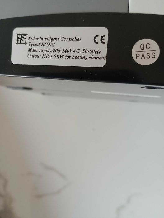 Продавам контролер за слънчев колектор SR609C