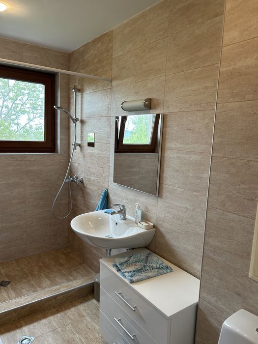 Дава се под наем Тристаен апартамент в Варна, ВИНС - 117 кв.м за 714 € - Снимка #3